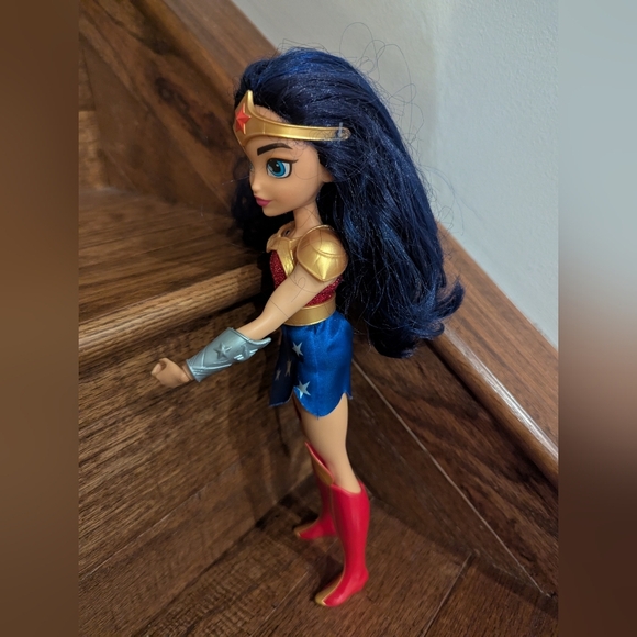 DC Super Hero Girls Wonder Woman Action Doll  11 inches - Picture 5 of 14